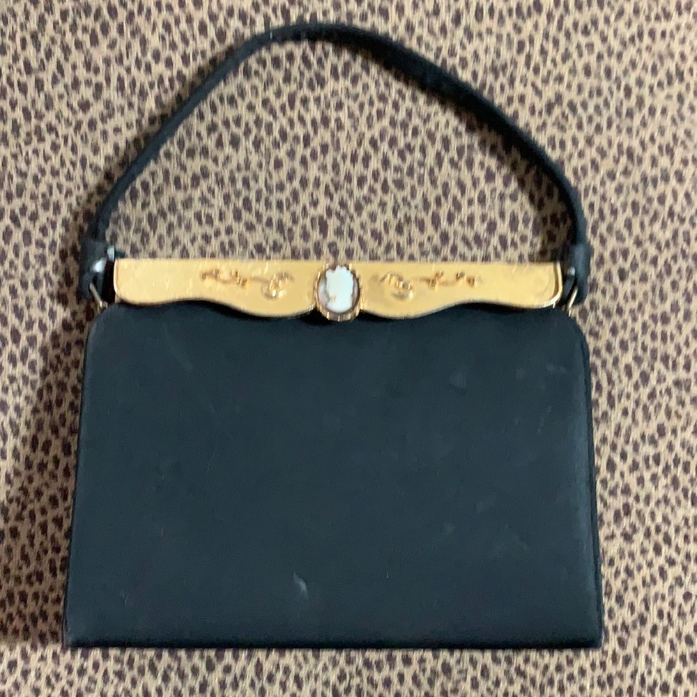 Vintage Cameo Purse - no further reductions at this time.